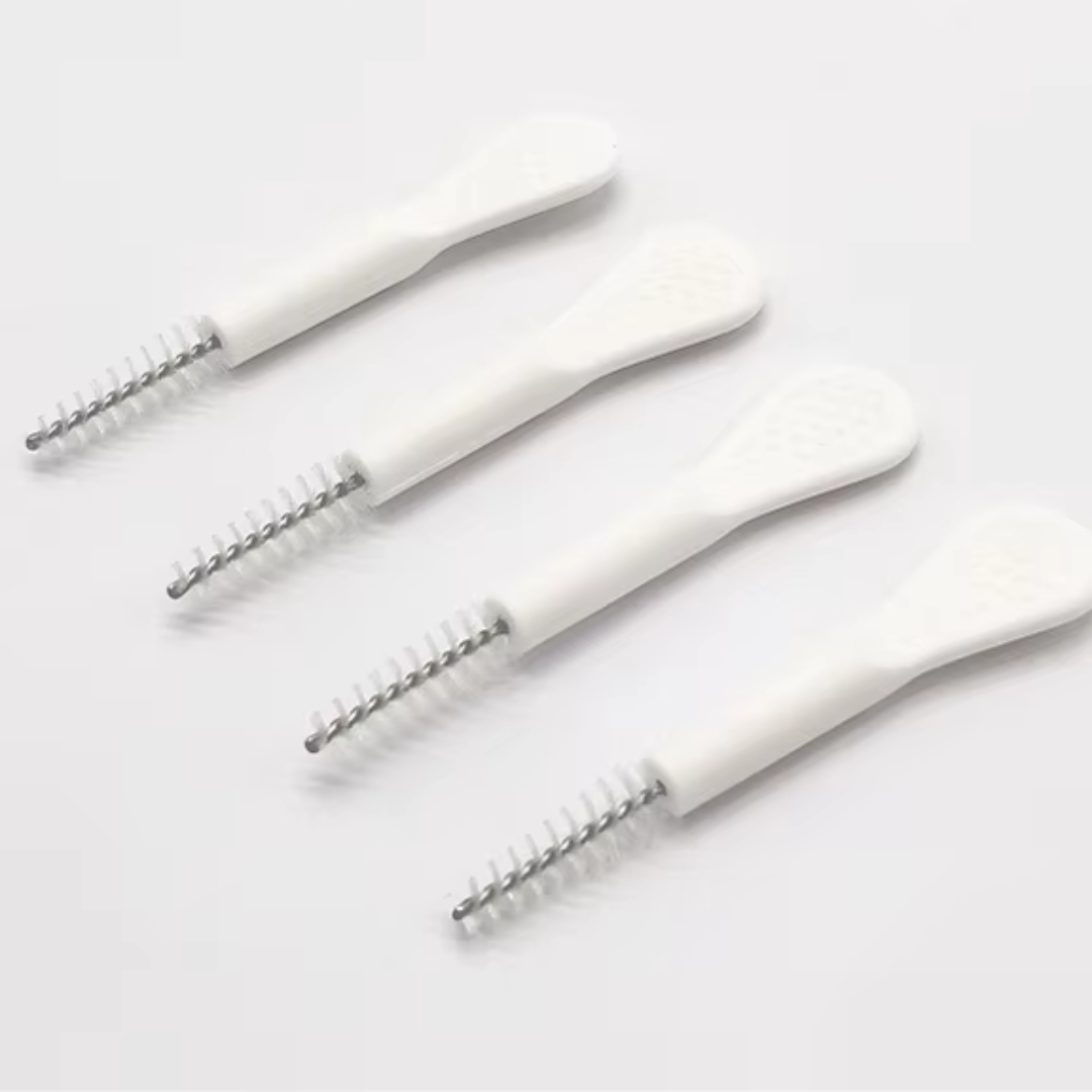 Nuckly Reinigungsset - UV-Sterilisator mit 5x Reinigungsbürsten